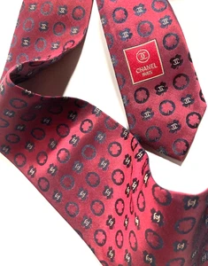 CHANEL VINTAGE FOUR LEAF CLOVER CC COCO EMBLEM TIE LUCK HIGH END ITALY RED - Bild 1 von 16