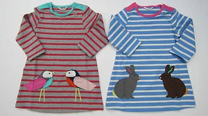 BODEN VESTITO BAMBINA SIMPATICO APPLIQUE UCCELLINI O CONIGLI 0-3-6-12-18-24-2-3 NUOVO CON ETICHETTE - Foto 1 di 6