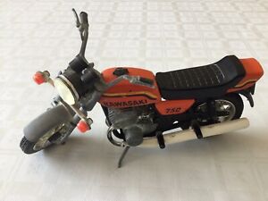 Kawasaki 750 Vintage motorbike die cast model