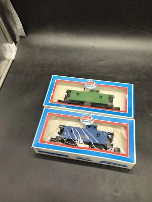 Lot of 2 Model Power Wood Cabooses, Green #9152 & Blue #9151. FreeShip! PreOwn! - Image 1 of 4