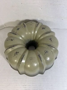 BUNDT Pan Northland teglia per torte scanalata verde avocado alluminio pressofuso pesante - Foto 1 di 9