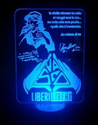 LAMPADA 3D LED  7 colori VASCO ROSSI Telecomando multicolor Gadget da tavolo NEW - Immagine 1 di 4