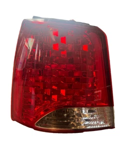 KIA SORENTO LEDT 2011-2013 LUZ TRASERA P/N 92401-1U000 PIEZA USADA ORIGINAL OEM - Imagen 1 de 7