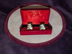 Pair of "Sean Connery" Cufflinks in Presentation Box - for the 007 in your life. - Picture 1 of 8