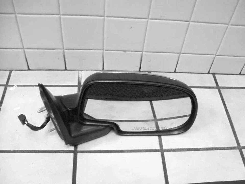 Espelho de porta direito usado serve: 2001 Gmc Sierra 1500 captador potência direita não aquecida - Imagem 1 de 1