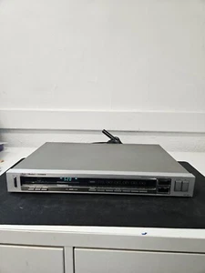 Fisher FM-550 AM/FM Stereo Tuner - Picture 1 of 12