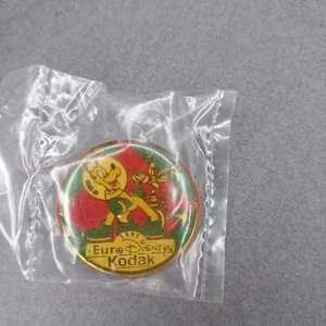 1992 Euro Goofy Disney Kodak Hat Jacket Pin New - Picture 1 of 2