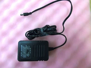 Transformador adaptador de escritorio Phoebe OCT16SW AC-DC clase 2, MW48-0752000, 7,5 V 2A - Imagen 1 de 8