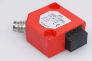Sensore induttivo IPF IB120126 10-30VDC, M6, Sn: 6mm 02351-93650 - Foto 1 di 1