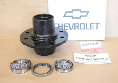 CHEVY GMC K20 V20 K25 DANA 44 FRONT 3/4 TON WHEEL HUB 8 LUG W/ NEW BEARINGS SEAL - Image 1 of 4