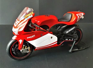 1/12 Scale DUCATI LORIS CAPIROSSI Die Cast motorcycle model. - Picture 1 of 2