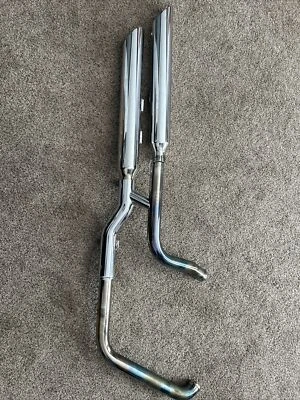 Harley Softail 2007-2011 escape derecho doble completo con silenciadores Foto 1 de 4