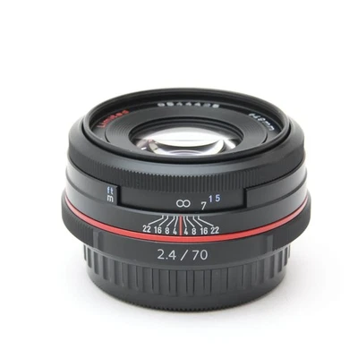 Pentax HD DA 70mm F/2.4 Limited Black (APS-C / K mount) -Near Mint- #155 - Image 1 of 4