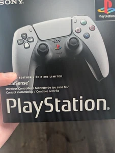 Controller Wireless DualSense per PlayStation 5 30° Anniversario Edizione Limitata - Foto 1 di 3