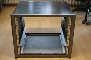 19 Zoll Rack Fabrikat Knürr Hammerschlaglack 9HE - Bild 1 von 11