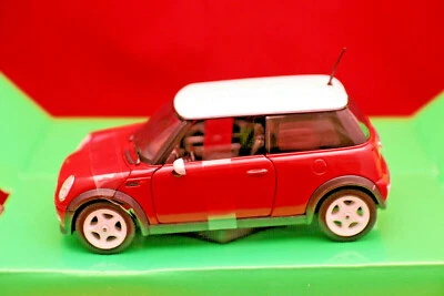 ++Mini Cooper rot/weiß++WELLY++Maßstab 1/24++gelb++neu und unbespielt - Bild 1 von 4