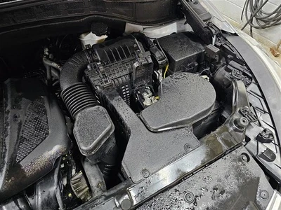 Engine Fuse Box HYUNDAI SANTA FE 15 16 - Image 1 of 3