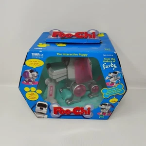 POO-CHI Robot Cane Tigre Elettronica Interattiva Rosa Cucciolo Furby Hasbro Sigillato - Foto 1 di 11