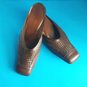 —Sesto Meucci women's shoes size 7M loafer slip on brown leather made in Italy. - Picture 1 of 10
