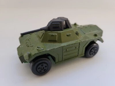 Tanque de comadreja Matchbox Lesney MB73 Rola-Matics No. 73 verde oliva 1977 Inglaterra Foto 1 de 4