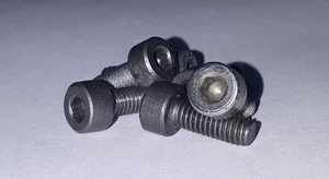 10 x Inconel 718 Schrauben / Screws DIN 912 M4 x 10* - Picture 1 of 1