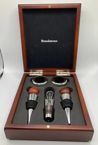 Brookstone 5 Pc Wine Accessories Set: Stoppers Rings Aerator - Picture 1 of 10