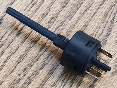 INTERRUPTOR DE FAROS VOLVO 240 244 245 OEM 1986 a 1993 Foto 1 de 4