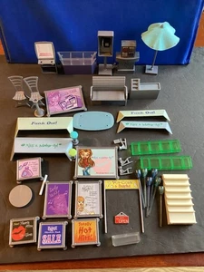 2003 Lil’ Bratz Doll Fashion Mall Accessories & Replacement Pieces- Lot #N236 - Picture 1 of 1