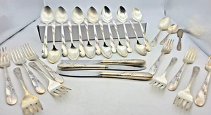 Oneida Community CORONA NUPCIAL Tudor Plato de Plata 1950 Flores Cubiertos ELECCIÓN - Imagen 1 de 43