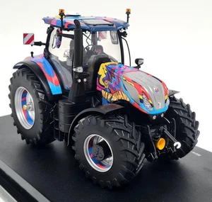 UH 1/32 New Holland T7.300 Basildon 60 Years Anniversary Diecast Model Tractor  - Picture 1 of 11
