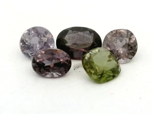 0.87Ct 5 PCS GORGEOUS ! UNTREATED GREEN TO RED PINK COLOR CHANGE GARNET - Picture 1 of 7