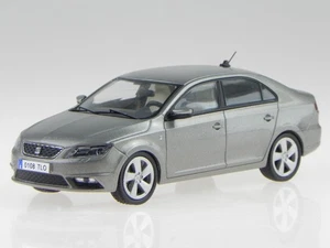 Seat Toledo IV 2012-2019 grey E diecast modelcar in showcase 1:43 - Picture 1 of 4