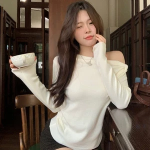 Women's Sexy Slanted Collar Off-shoulder Long Sleeve Pleated Knitted Sweater - Picture 1 of 13