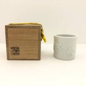 Japanese Tea Ceremony Hirado ware Futaoki White Lid Rest Stand Chado Sado - Picture 1 of 10