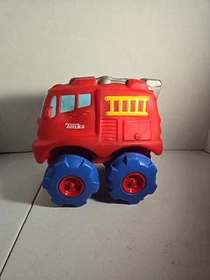 Vintage Hasbro Tonka Wheel Pals Cushy Cruisin Red Fire Engine - Image 1 of 4