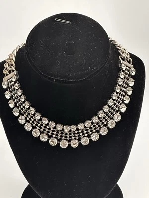 Collar Rachel Zoe Estrás Caja de Estilo Collar Tono Plata Punta Declaración Foto 1 de 4