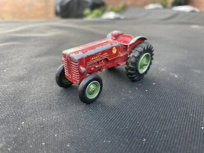 Vintage Matchbox Kingsize No 4 McCormick International Tractor — 第 1/2 张图片