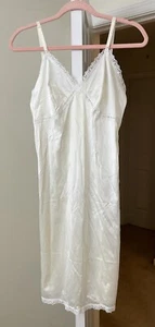 Vintage Full Slip White Antron-III-Nylon Sissy Pin Up Women's Size 34 #17551 - Picture 1 of 3