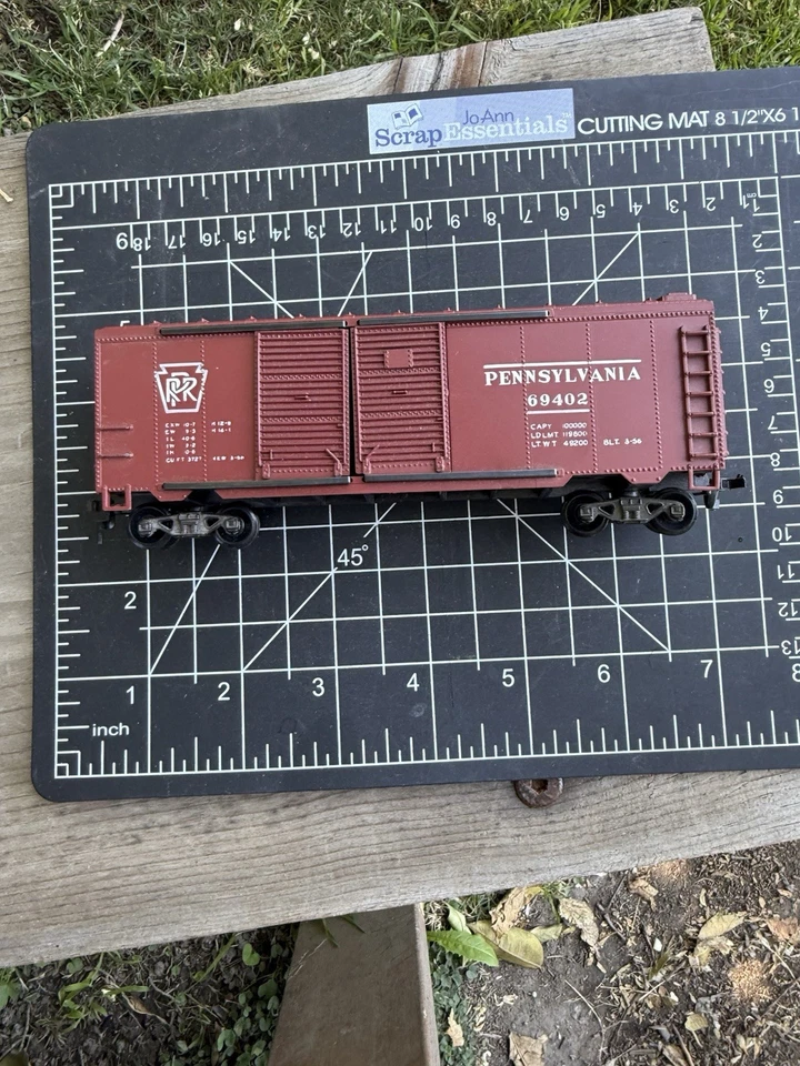 Life Like HO, Pennsylvania Railroad, PRR 71473, 40' Box Car In Box - Image 1 of 1