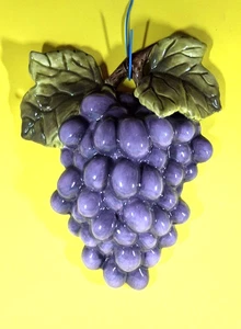 Vintage Home Interiors Kitchen Ceramic Grapes Wall Hanging Fruit - Picture 1 of 4