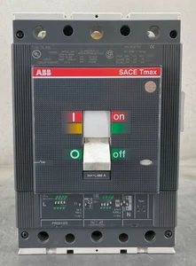 INTERRUPTOR AUTOMÁTICO ABB T5L600BW AS8 TMAX 600 A 3P 600V PR221DS LS/I KT5S8 24-30VAC - Imagen 1 de 10
