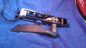 93-95 Mercedes E320 W124 Convertible Cabrio Top Roof Latch Lock 1247700126 LH - Picture 1 of 6