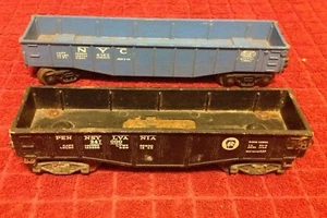 Coppia auto vintage Lionel merci nero blu trasporto carbone gondola #2452 6162 - Foto 1 di 11