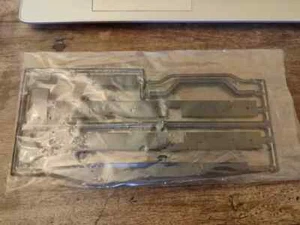 DG POCHER BUGATTI 50T RIVAROSSI 1/8 RICAMBIO NUOVO E ORIGINALE COD GR 76/11 - Foto 1 di 2