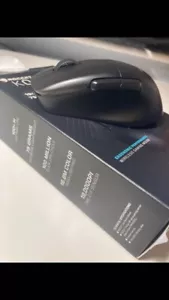 Roccat Kone Pro Air - wireless, lightweight, ergonomic gaming mouse - Picture 1 of 4