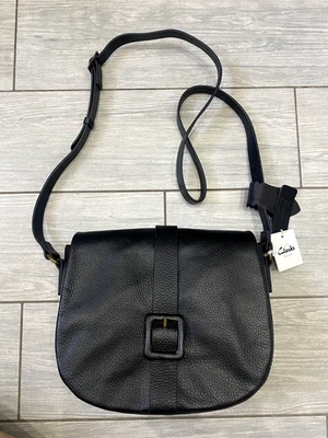 NEW BLACK LEATHER CLARKS NONI SADDLE CROSSBODY BAG - Image 1 of 4