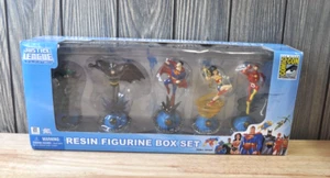 Justice League Unlimited Resin Figurine Box Set SDCC- 5 Figures-Monogram - Picture 1 of 11