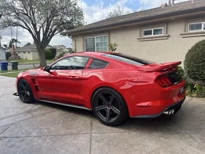 2019 Ford Mustang GT - Picture 1 of 26