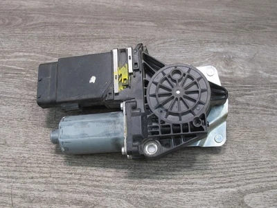 05-13 CHEVROLET CORVETTE C6 RIGHT DOOR WINDOW REGULATOR MOTOR 0130821966 OEM - Image 1 of 4