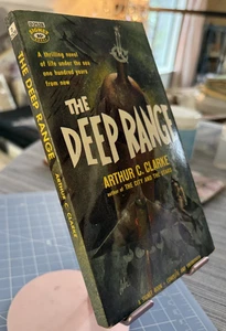 The Deep Range by Arthur C Clarke Signet D2528 1964 Mass Market Paperback - Picture 1 of 5
